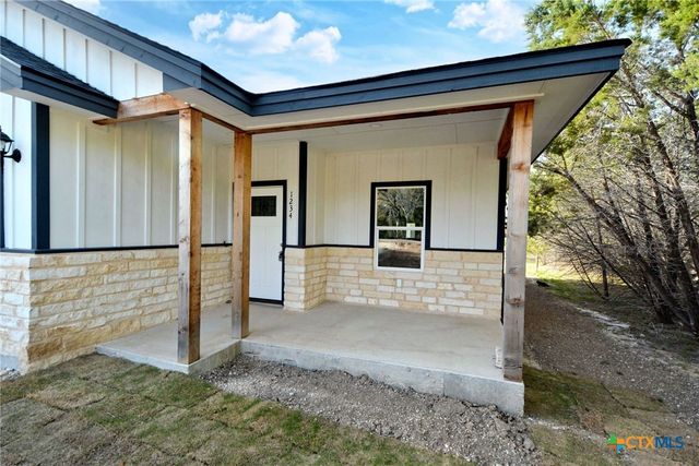 1234 Clearcreek Drive, Canyon Lake, TX 78133