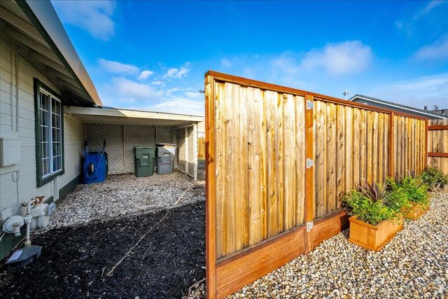 15 Sierra Mesa Ct, Auburn, CA 95603