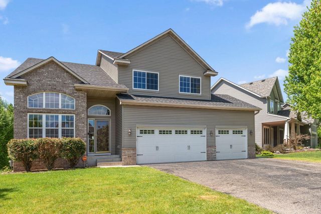 2810 White Eagle Drive, Woodbury, MN 55129