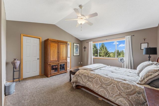 2810 White Eagle Drive, Woodbury, MN 55129