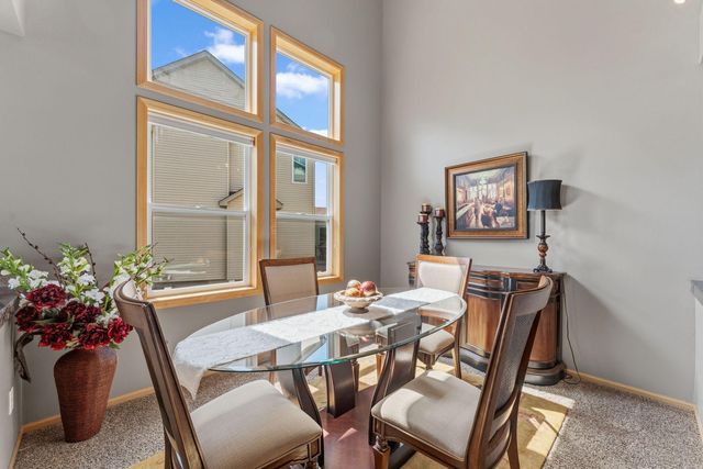 2810 White Eagle Drive, Woodbury, MN 55129