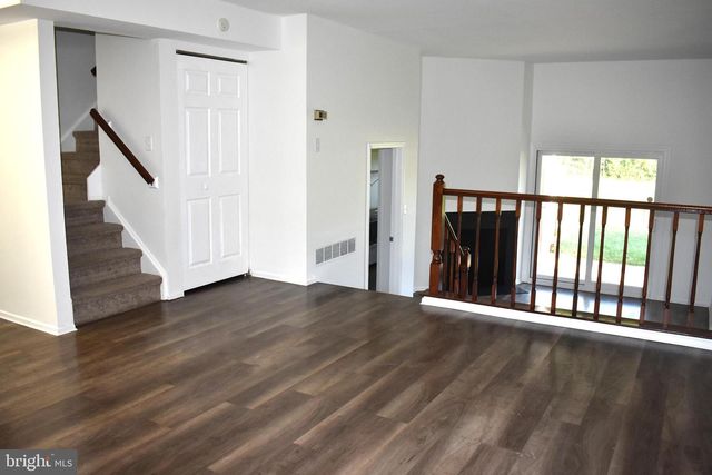 1604 SHENANDOAH CT, Allentown, PA 18104
