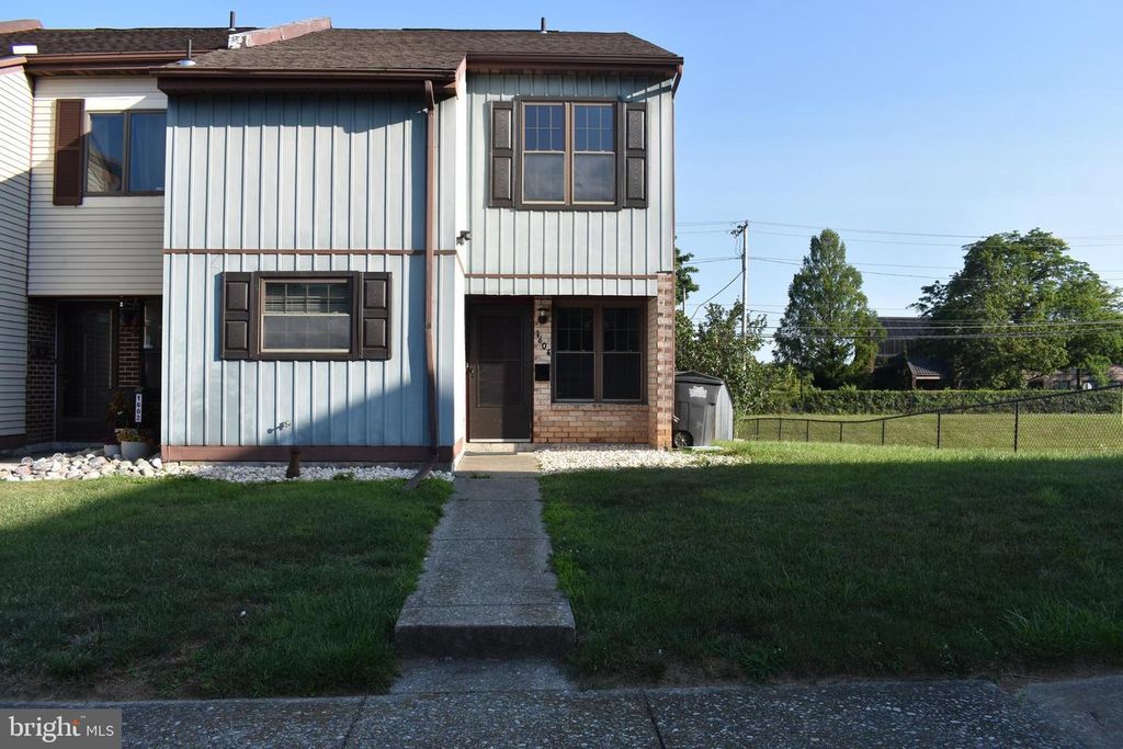 1604 SHENANDOAH CT, Allentown, PA 18104