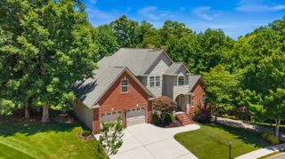 939 Brooke Stone Drive, Soddy Daisy, TN 37379