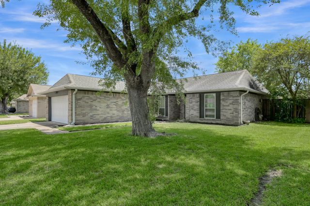 12015 Fallbrook Drive, Houston, TX 77065
