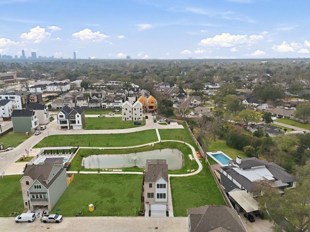 8705 Padua Lane, Houston, TX 77055