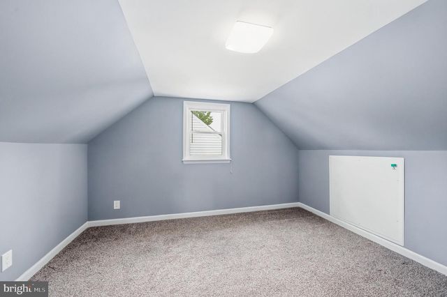 25 E MAIDEN LN, Somerdale, NJ 08083