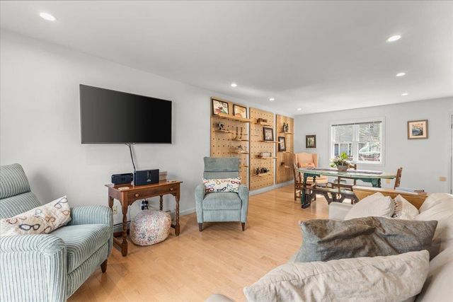 16 Joseph Lane, Essex, VT 05452