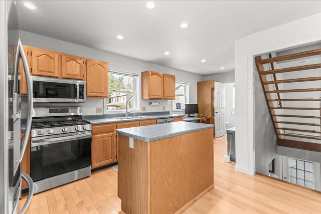 16 Joseph Lane, Essex, VT 05452