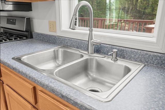 16 Joseph Lane, Essex, VT 05452