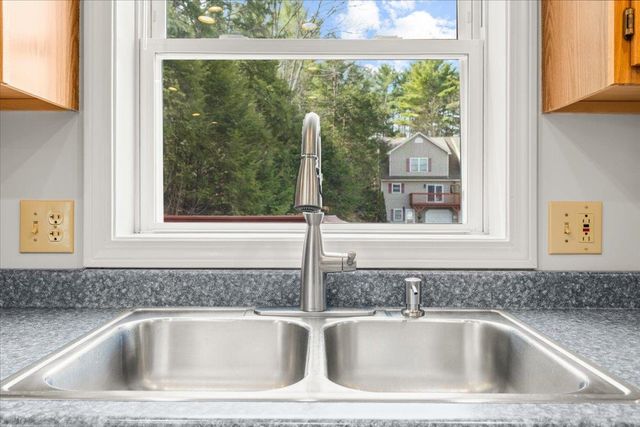16 Joseph Lane, Essex, VT 05452