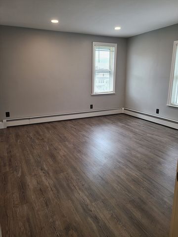 17 Stearns St 3, Malden, MA 02148