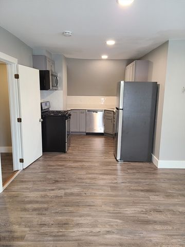 17 Stearns St 3, Malden, MA 02148