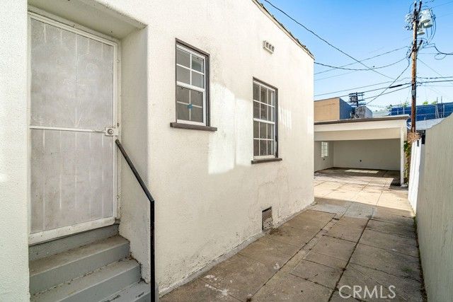 2405 Clyde, Los Angeles, CA 90016