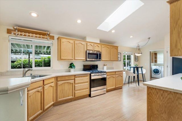 300 Plum Street 30, Capitola, CA 95010