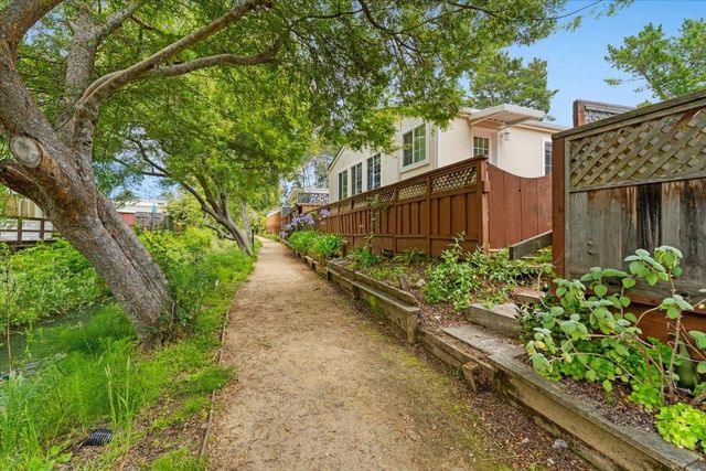 300 Plum Street 30, Capitola, CA 95010