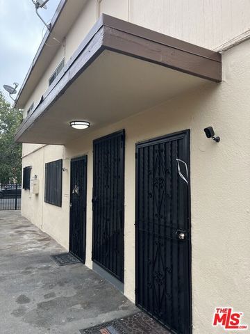 724 E 32nd Street, Los Angeles, CA 90011