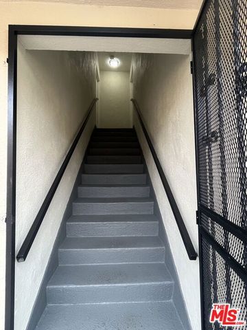 724 E 32nd Street, Los Angeles, CA 90011