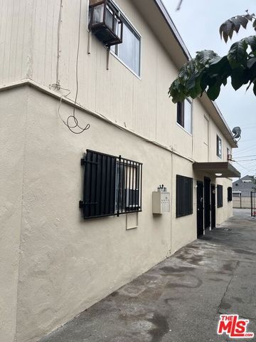 724 E 32nd Street, Los Angeles, CA 90011