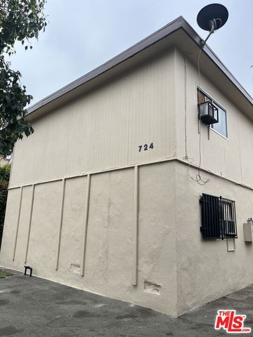 724 E 32nd Street, Los Angeles, CA 90011