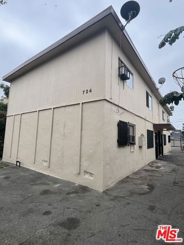 724 E 32nd Street, Los Angeles, CA 90011