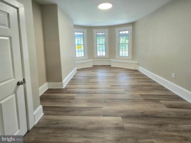 6737 PARK AVE, Pennsauken, NJ 08109