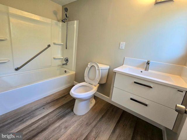 6737 PARK AVE, Pennsauken, NJ 08109