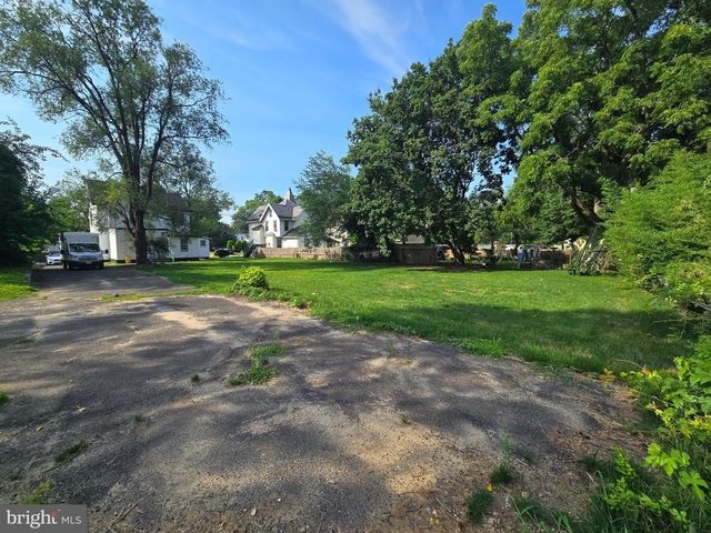 6737 PARK AVE, Pennsauken, NJ 08109