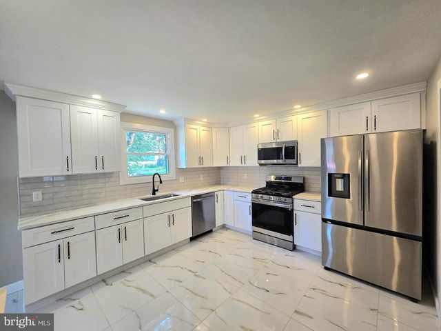 6737 PARK AVE, Pennsauken, NJ 08109