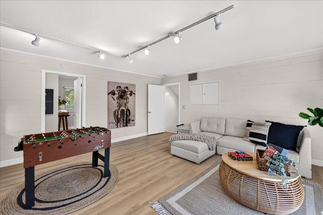 104 Old Orchard Dr, Los Gatos, CA 95032