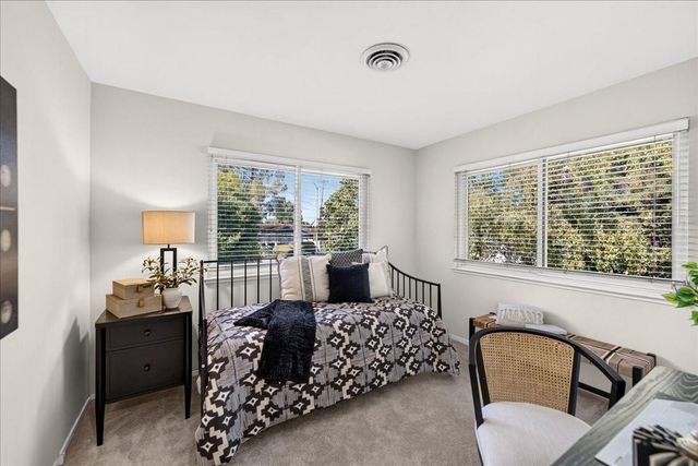 104 Old Orchard Dr, Los Gatos, CA 95032