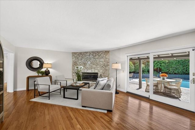 104 Old Orchard Dr, Los Gatos, CA 95032