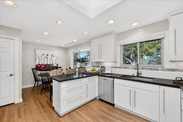104 Old Orchard Dr, Los Gatos, CA 95032