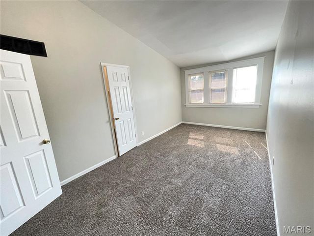 8622 Goodfellow Boulevard, St Louis, MO 63147