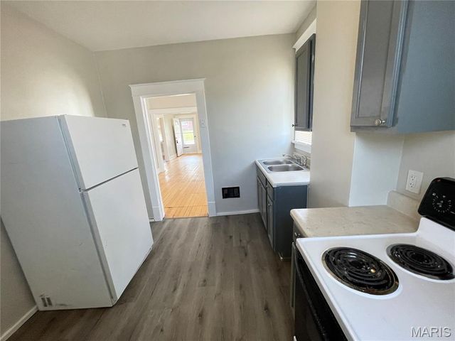 8622 Goodfellow Boulevard, St Louis, MO 63147