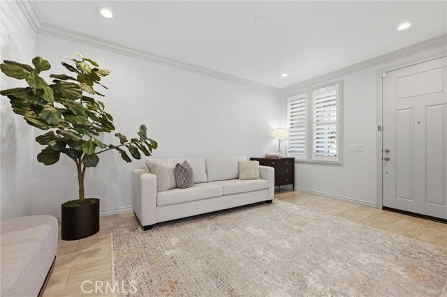 21445 Hayley, Huntington Beach, CA 92646