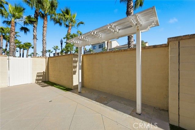 21445 Hayley, Huntington Beach, CA 92646