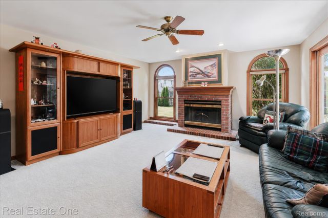 3596 Aynsley Drive, Rochester Hills, MI 48306