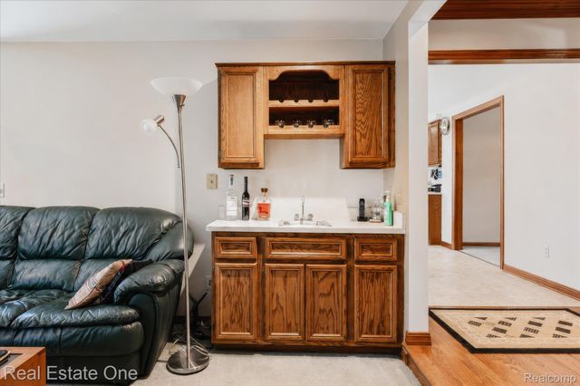 3596 Aynsley Drive, Rochester Hills, MI 48306