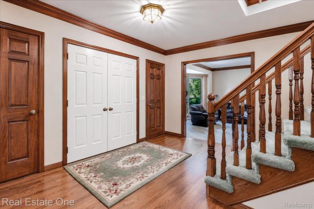 3596 Aynsley Drive, Rochester Hills, MI 48306