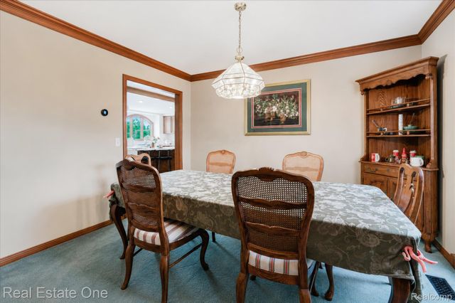 3596 Aynsley Drive, Rochester Hills, MI 48306