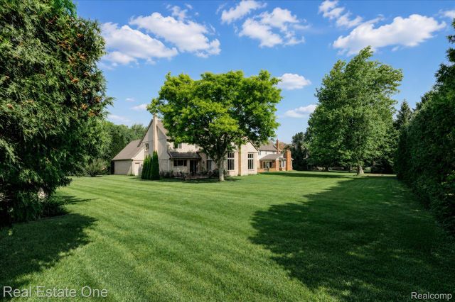 3596 Aynsley Drive, Rochester Hills, MI 48306