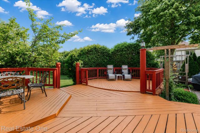 3596 Aynsley Drive, Rochester Hills, MI 48306