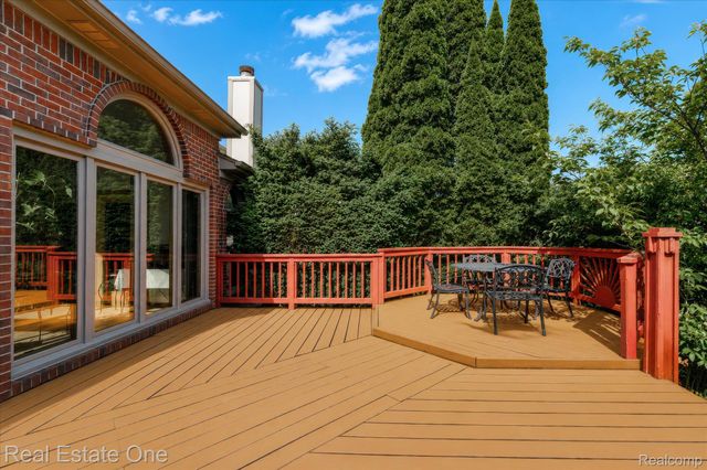 3596 Aynsley Drive, Rochester Hills, MI 48306