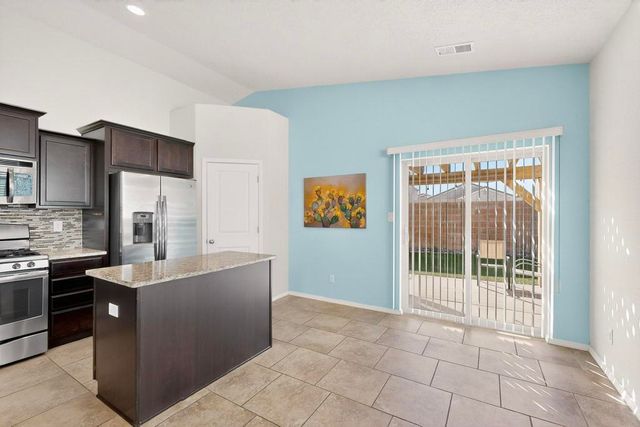 8909 Eagle Hills Drive NW, Albuquerque, NM 87114