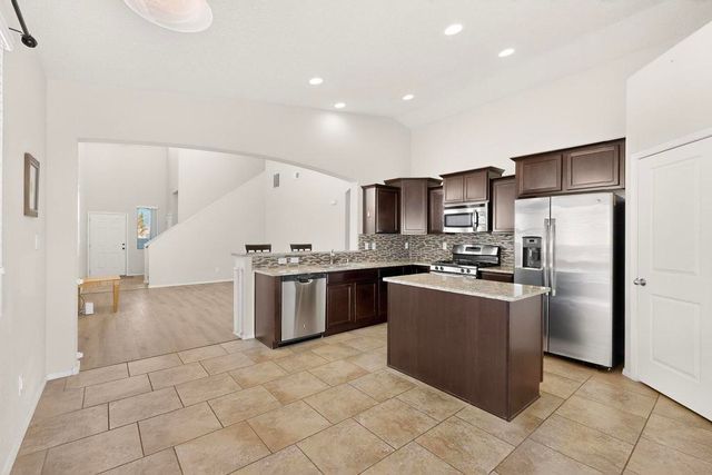 8909 Eagle Hills Drive NW, Albuquerque, NM 87114