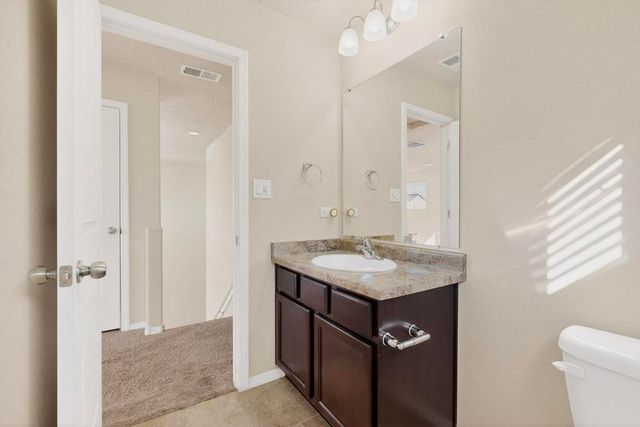 8909 Eagle Hills Drive NW, Albuquerque, NM 87114