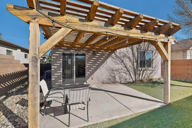 8909 Eagle Hills Drive NW, Albuquerque, NM 87114