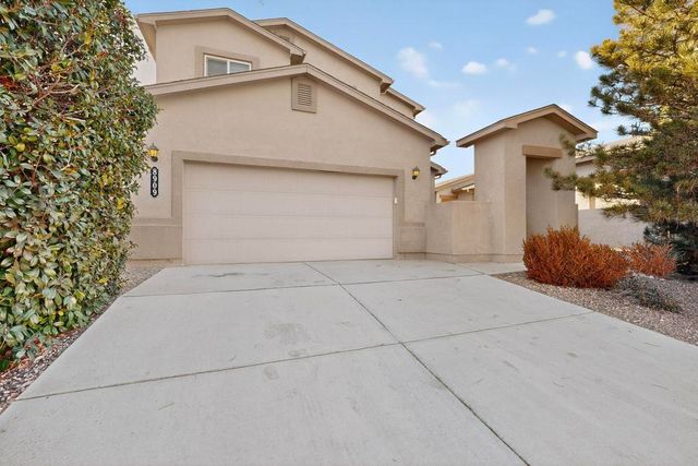 8909 Eagle Hills Drive NW, Albuquerque, NM 87114