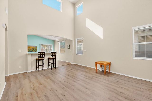 8909 Eagle Hills Drive NW, Albuquerque, NM 87114